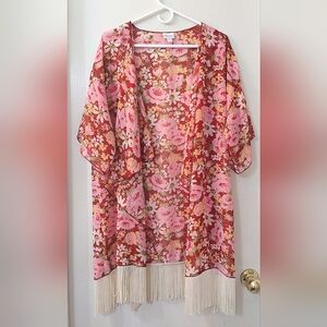 LuLaRoe Monroe Kimono Cover Up Size L Bright Pink & Red Floral Pattern Fringe